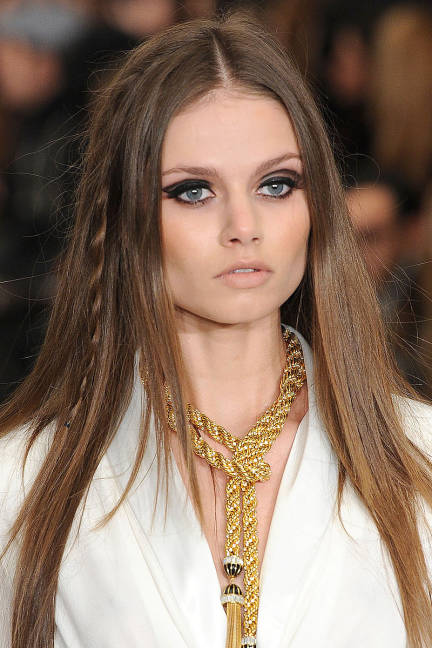 05-elle-hair-trends-fall-2012-tabatha-coffey-perfect-ponytails-07-xln-lgn