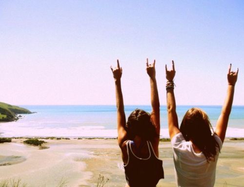 summer surfer girl style