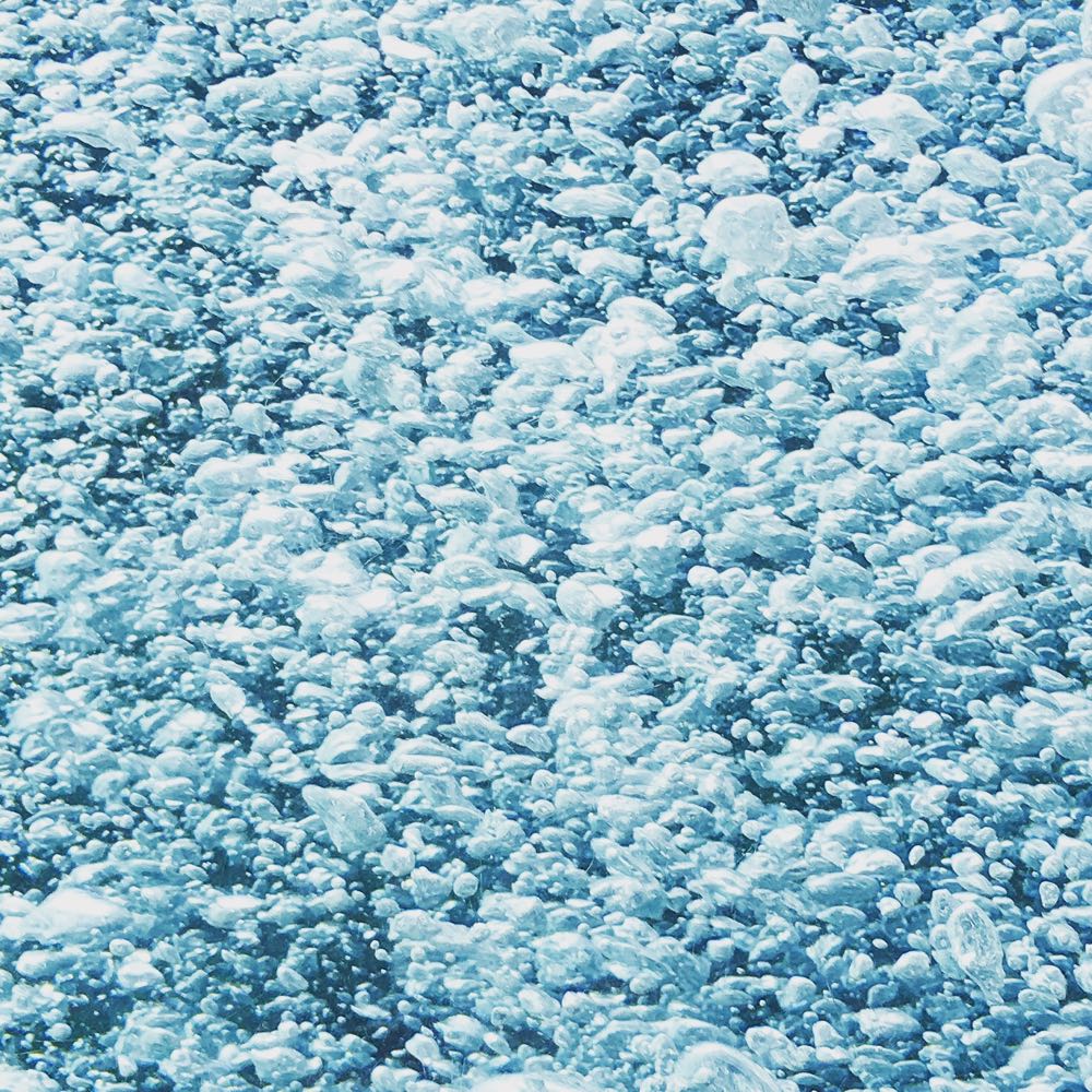 Photos of bubbles underwater close up